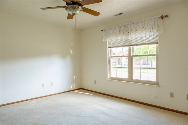 23 Ashford Dr, Cranberry Twp, PA 16066