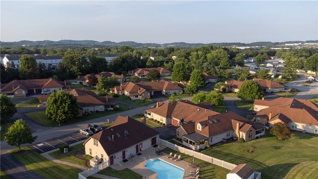 23 Ashford Dr, Cranberry Twp, PA 16066