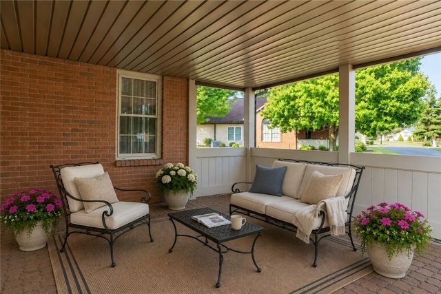 23 Ashford Dr, Cranberry Twp, PA 16066