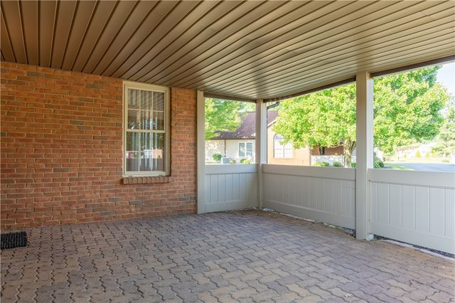 23 Ashford Dr, Cranberry Twp, PA 16066