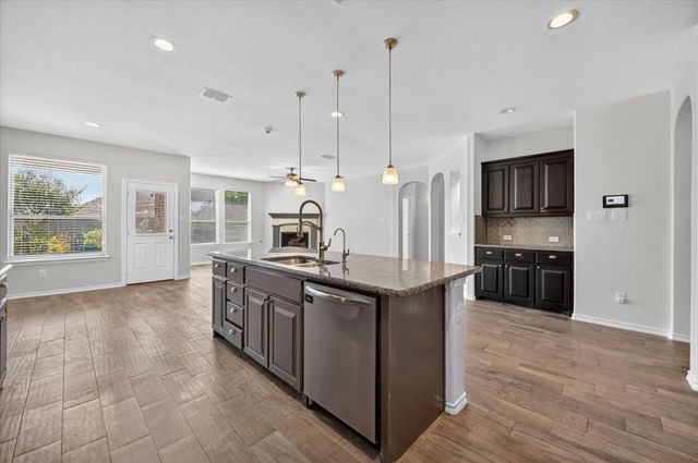 904 Dove Cove, Argyle, TX 76226