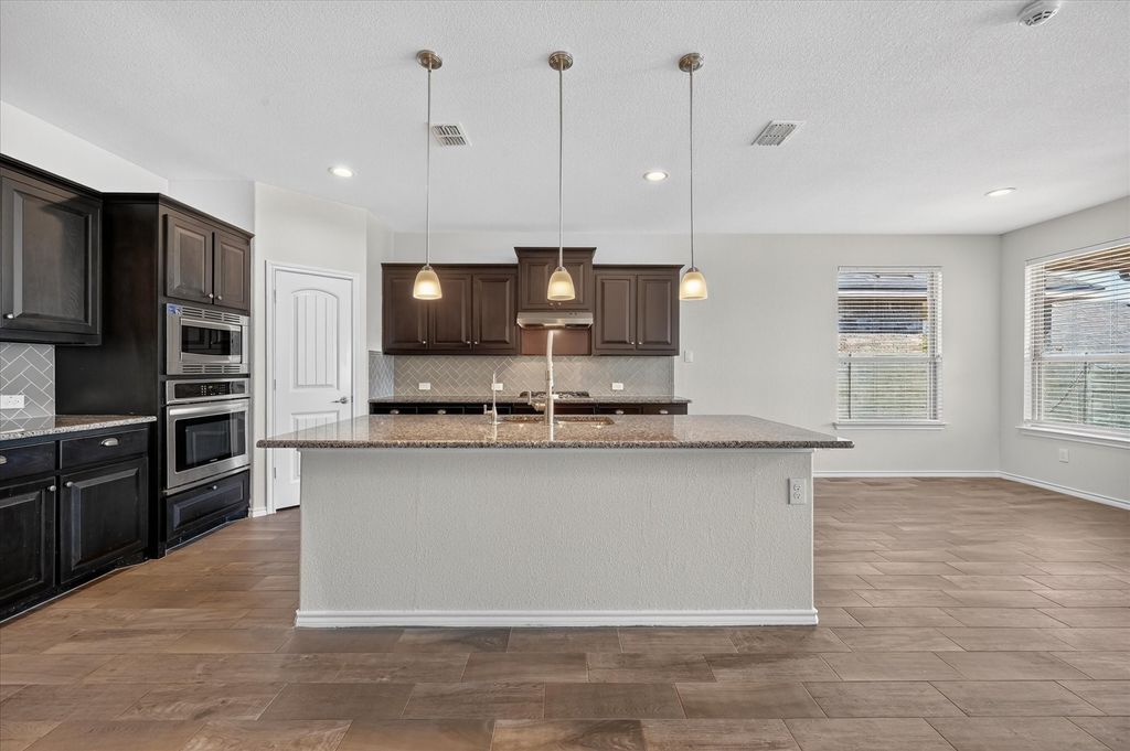 904 Dove Cove, Argyle, TX 76226 — photo 4