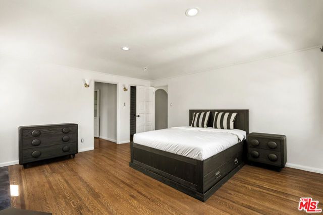 512 N Palm Drive, Beverly Hills, CA 90210