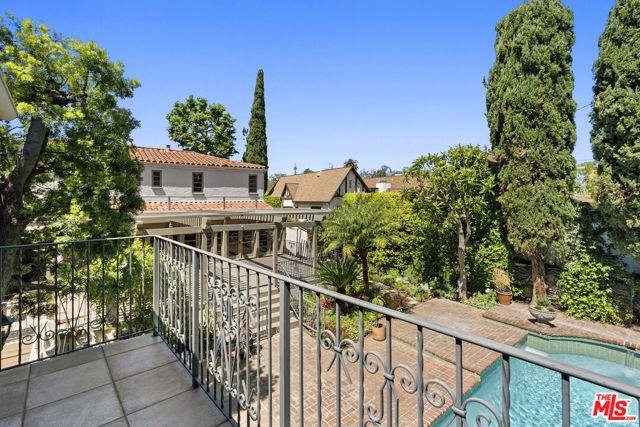 512 N Palm Drive, Beverly Hills, CA 90210