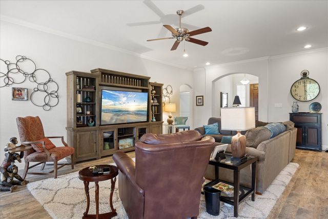 4425 Logan Circle, Granbury, TX 76049