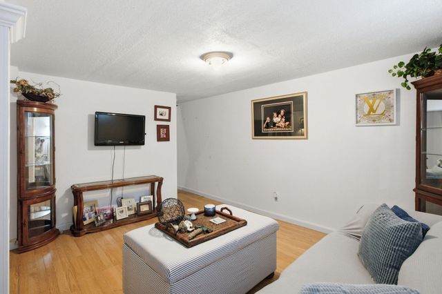 15 Commercial Street, South Yarmouth, MA 02664