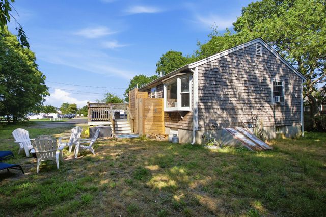 15 Commercial Street, South Yarmouth, MA 02664