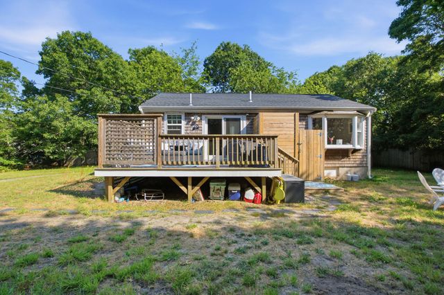 15 Commercial Street, South Yarmouth, MA 02664
