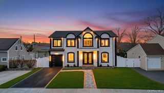 143 Farmedge Road, Levittown, NY 11756