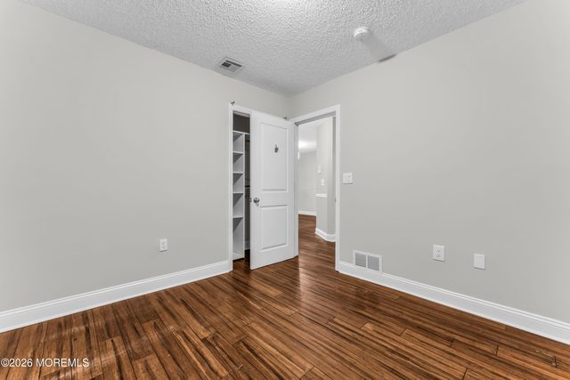 32 Center Avenue 3, Atlantic Highlands, NJ 07716