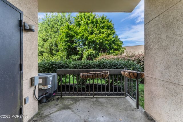 32 Center Avenue 3, Atlantic Highlands, NJ 07716