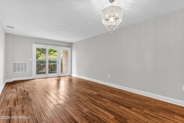 32 Center Avenue 3, Atlantic Highlands, NJ 07716