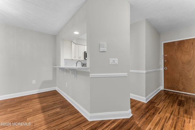 32 Center Avenue 3, Atlantic Highlands, NJ 07716