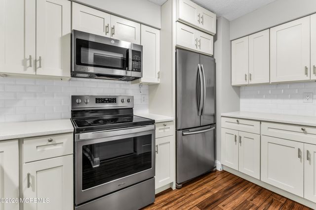 32 Center Avenue 3, Atlantic Highlands, NJ 07716