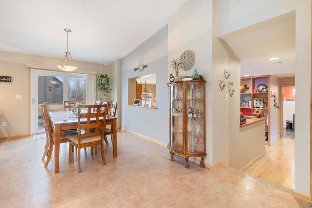 5827 Cedar Ave, Superior, WI 54880