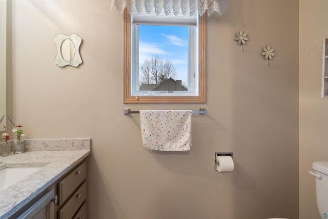 5827 Cedar Ave, Superior, WI 54880