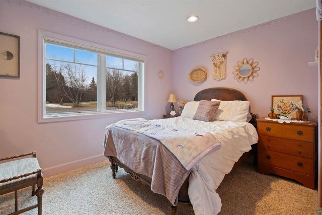 5827 Cedar Ave, Superior, WI 54880
