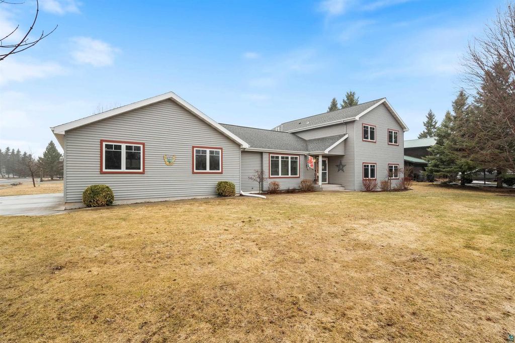 5827 Cedar Ave, Superior, WI 54880