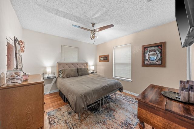 510 E Shady Dr, Kerrville, TX 78028