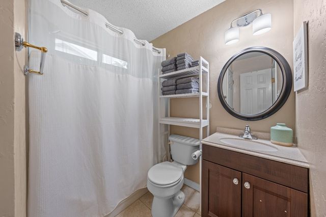 510 E Shady Dr, Kerrville, TX 78028