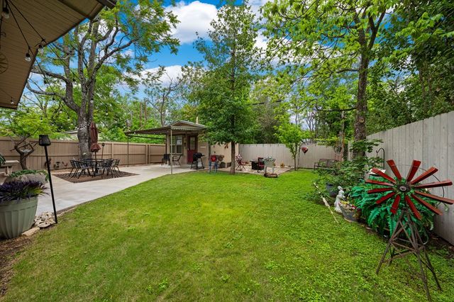 510 E Shady Dr, Kerrville, TX 78028