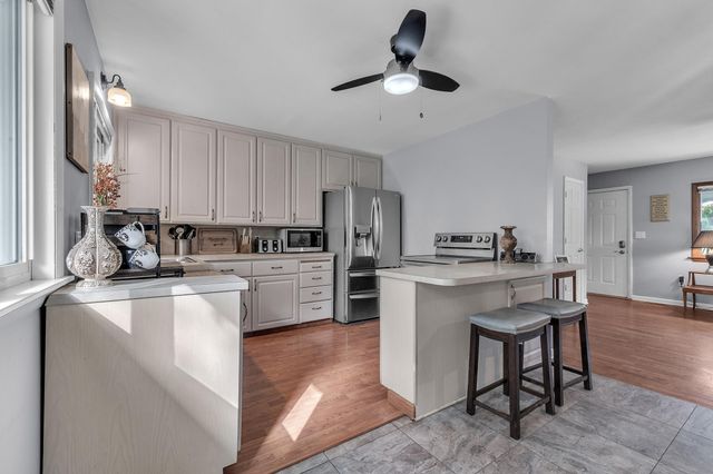 217 W McKay Street, Saline City, MI 48176