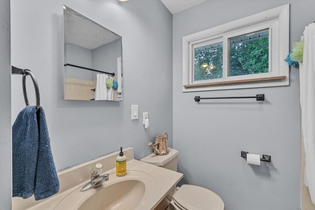 217 W McKay Street, Saline City, MI 48176