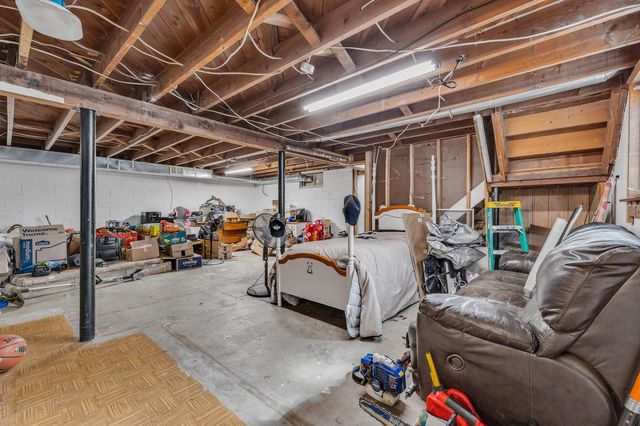 217 W McKay Street, Saline City, MI 48176