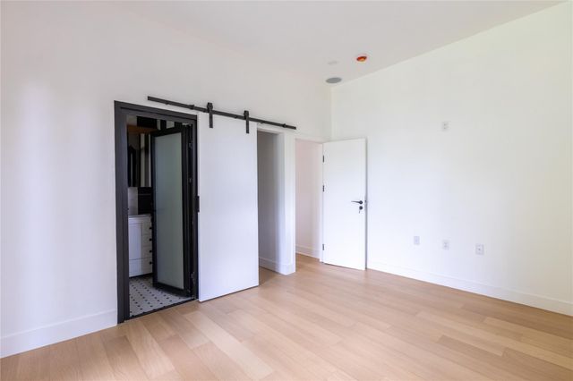 2945 Moss ST, Austin, TX 78722
