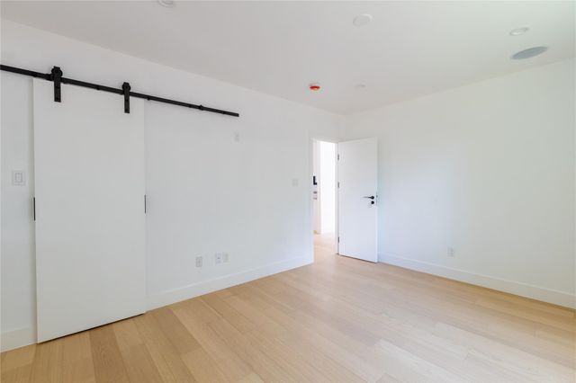 2945 Moss ST, Austin, TX 78722