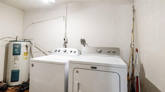 14421 Harrison St, Miami, FL 33176