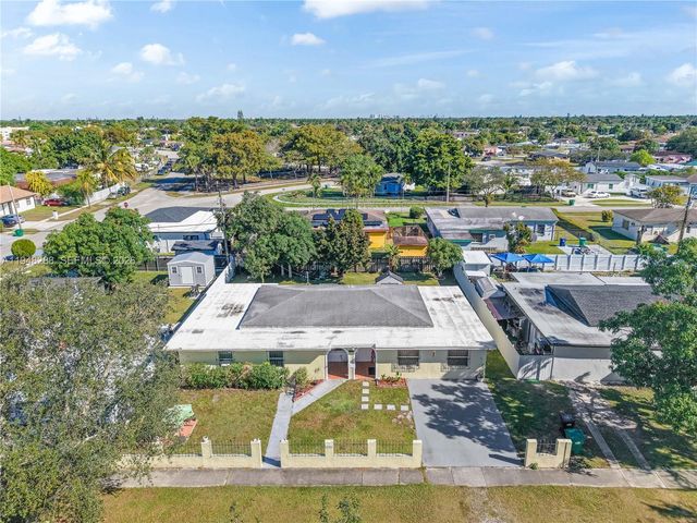 14421 Harrison St, Miami, FL 33176