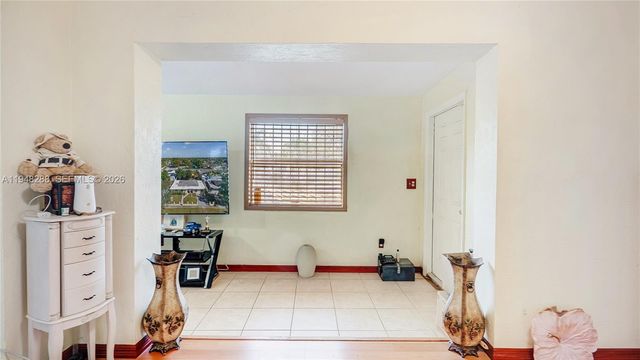 14421 Harrison St, Miami, FL 33176