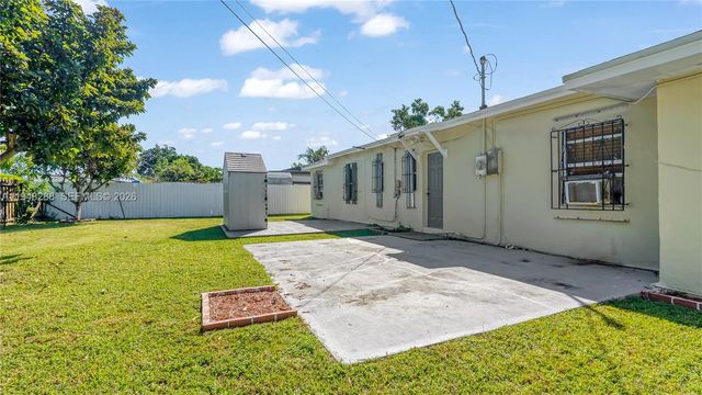 14421 Harrison St, Miami, FL 33176