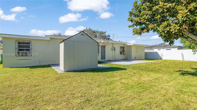 14421 Harrison St, Miami, FL 33176