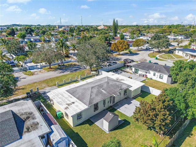 14421 Harrison St, Miami, FL 33176