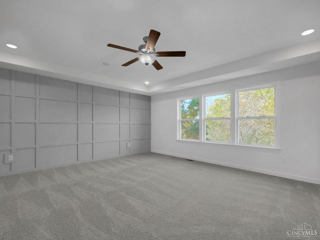 8705 Quietwood Lane, Cleves, OH 45002