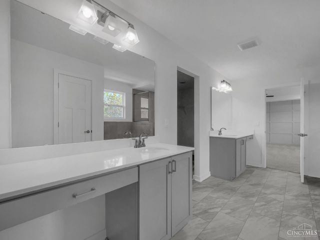 8705 Quietwood Lane, Cleves, OH 45002