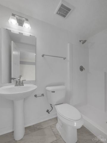 8705 Quietwood Lane, Cleves, OH 45002