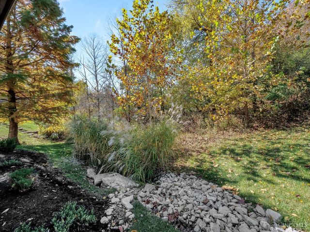 8705 Quietwood Lane, Cleves, OH 45002