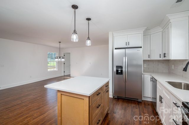 6123 Flay Road, Cherryville, NC 28021