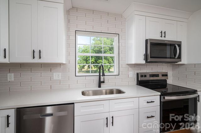 6123 Flay Road, Cherryville, NC 28021
