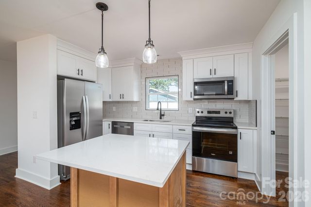 6123 Flay Road, Cherryville, NC 28021