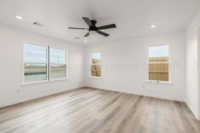 1811 Living Water Drive, Amarillo, TX 79118