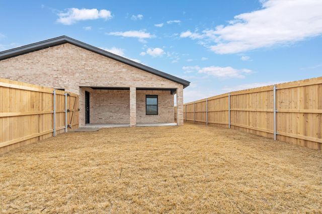 1811 Living Water Drive, Amarillo, TX 79118