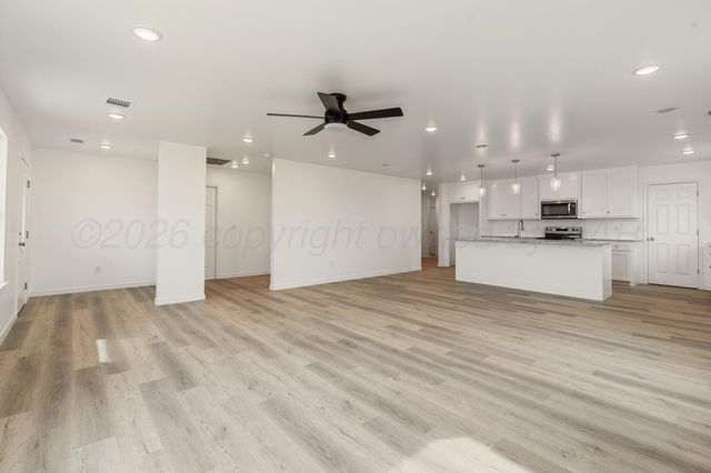 1811 Living Water Drive, Amarillo, TX 79118