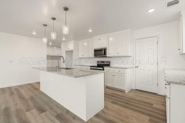 1811 Living Water Drive, Amarillo, TX 79118