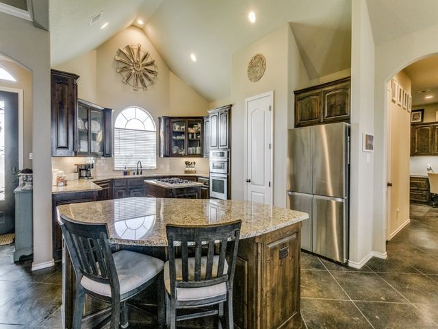 5713 Fogata Lane, Fort Worth, TX 76036