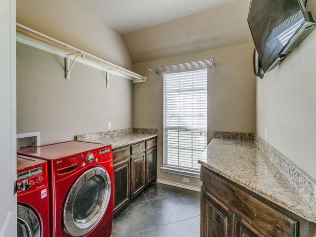 5713 Fogata Lane, Fort Worth, TX 76036