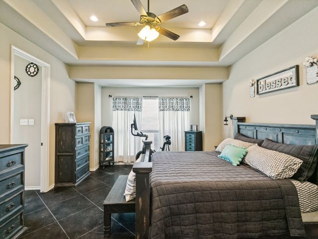 5713 Fogata Lane, Fort Worth, TX 76036